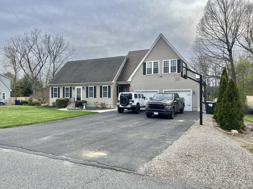 42 Mechanic St
