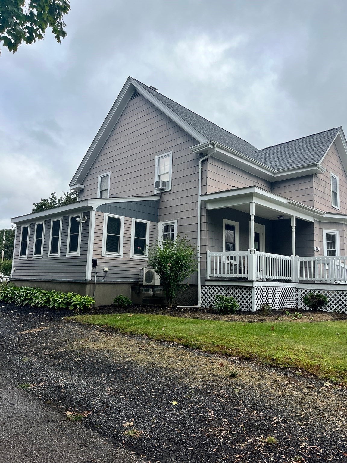 273 W Main St