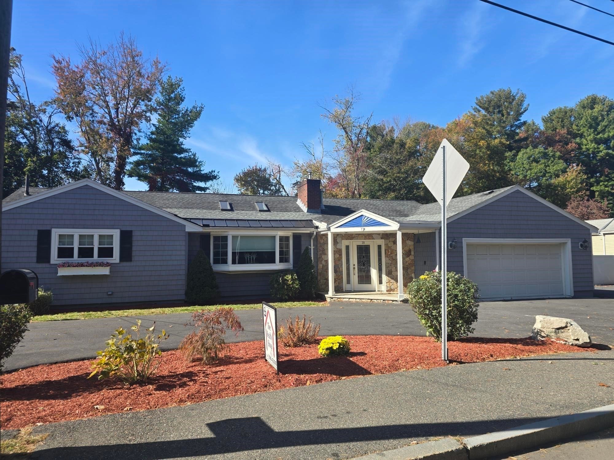 Photo of 39 Walnut Street, Saugus, MA