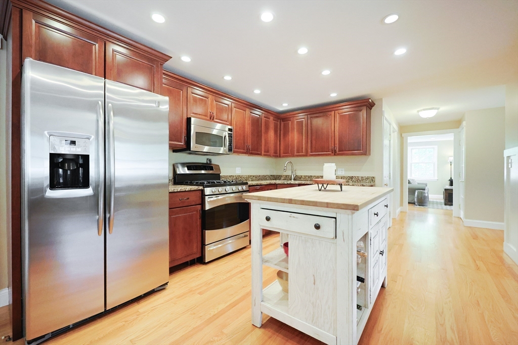 24 Enfield Dr