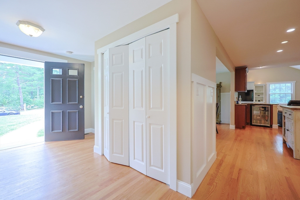 24 Enfield Dr