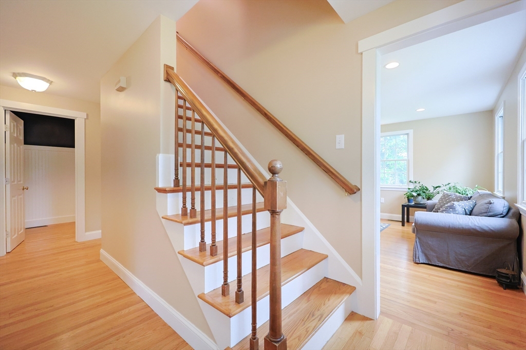 24 Enfield Dr