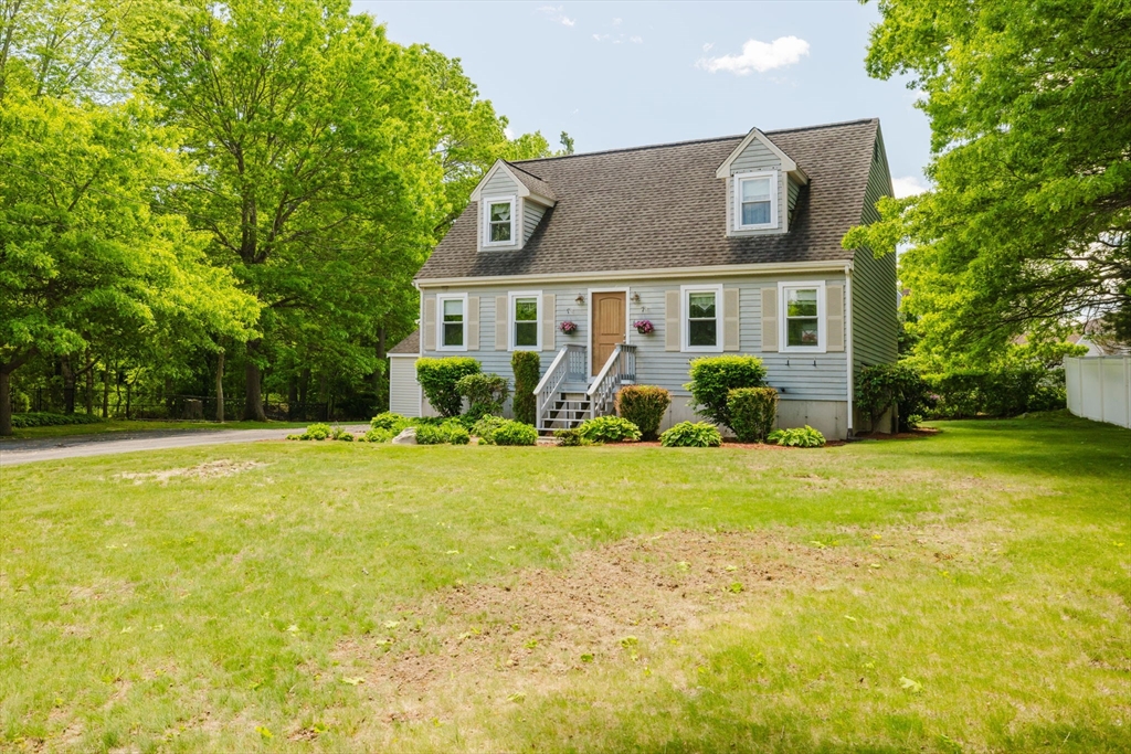 6 Gentry Ln