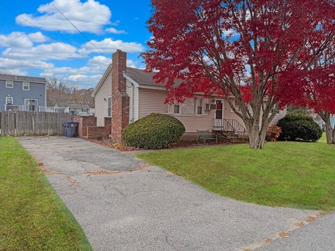 49 Golf Ave Methuen MA 01844