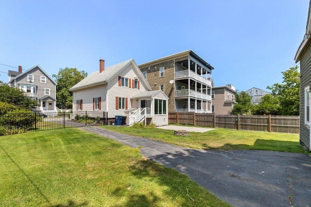 18 Willow Ave, Salem, MA Photo #24