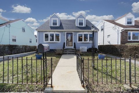17 Griswold St Everett MA 02149