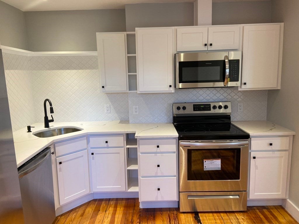 46 Court St #2, Plymouth, MA, 46 Court St #2, Plymouth, MA Photo #4