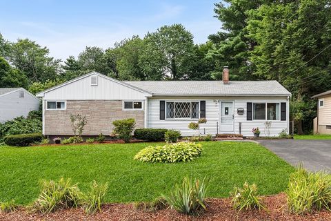 17 Lilian Rd Framingham MA 01701