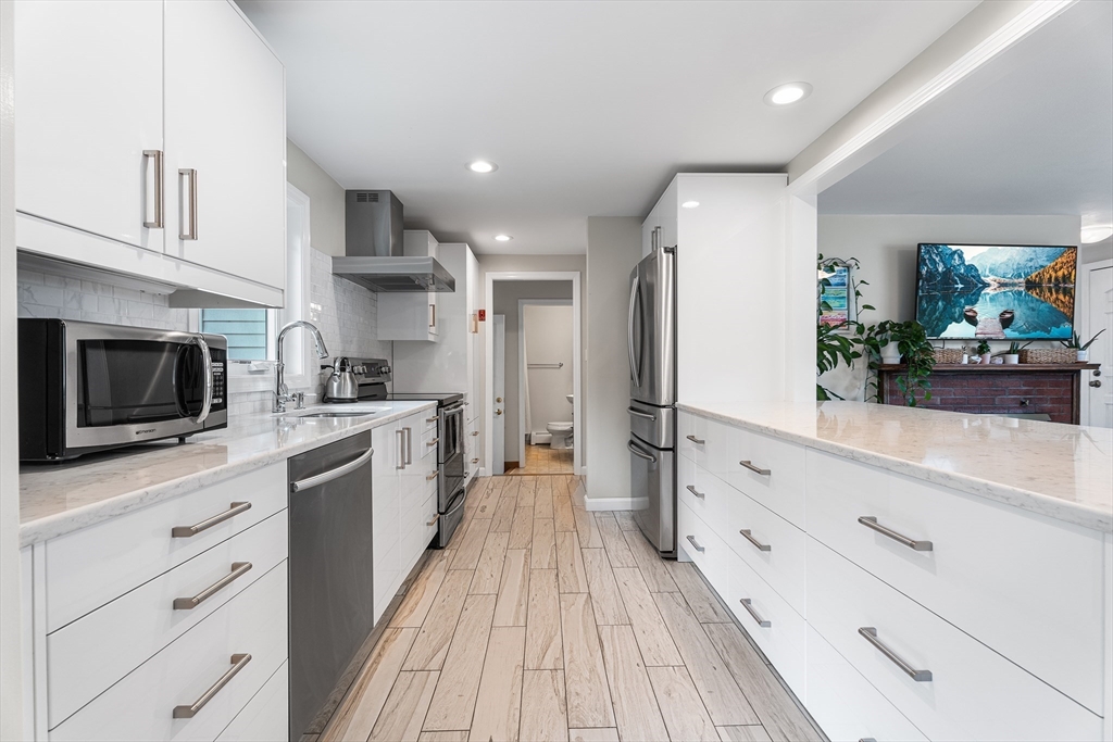 17 Lilian Rd