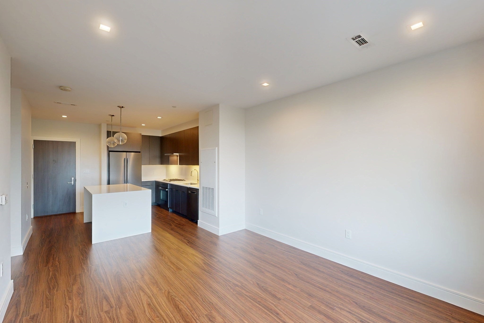 99 Sumner St 305