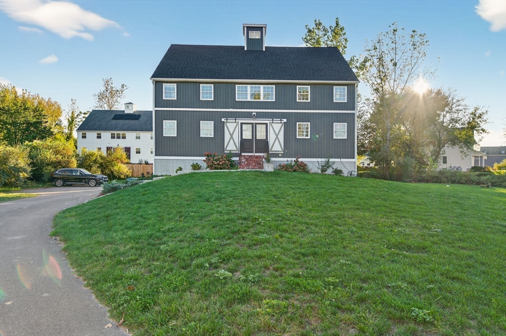 124 Tiffany St