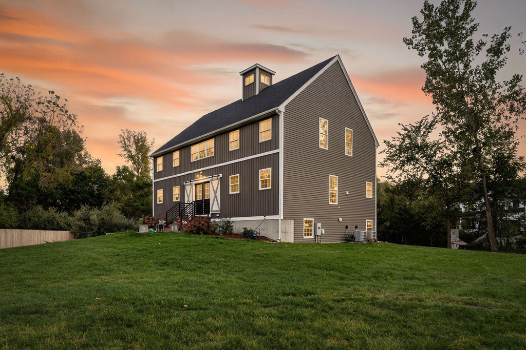 124 Tiffany St