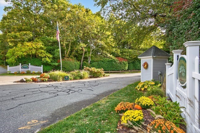 109 Great Pines Dr
