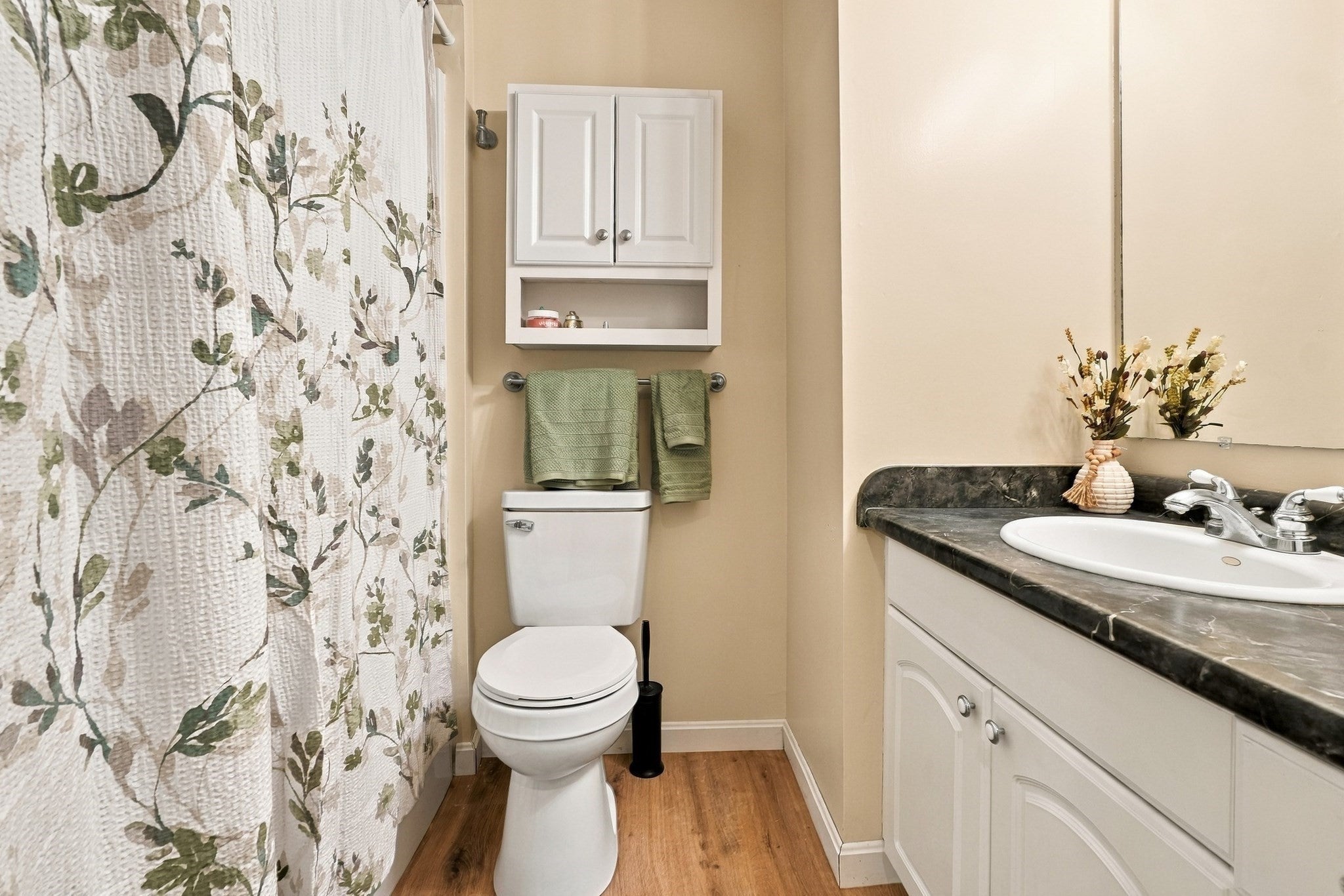 38 Walnut Circle #38, Merrimack, NH Photo #18