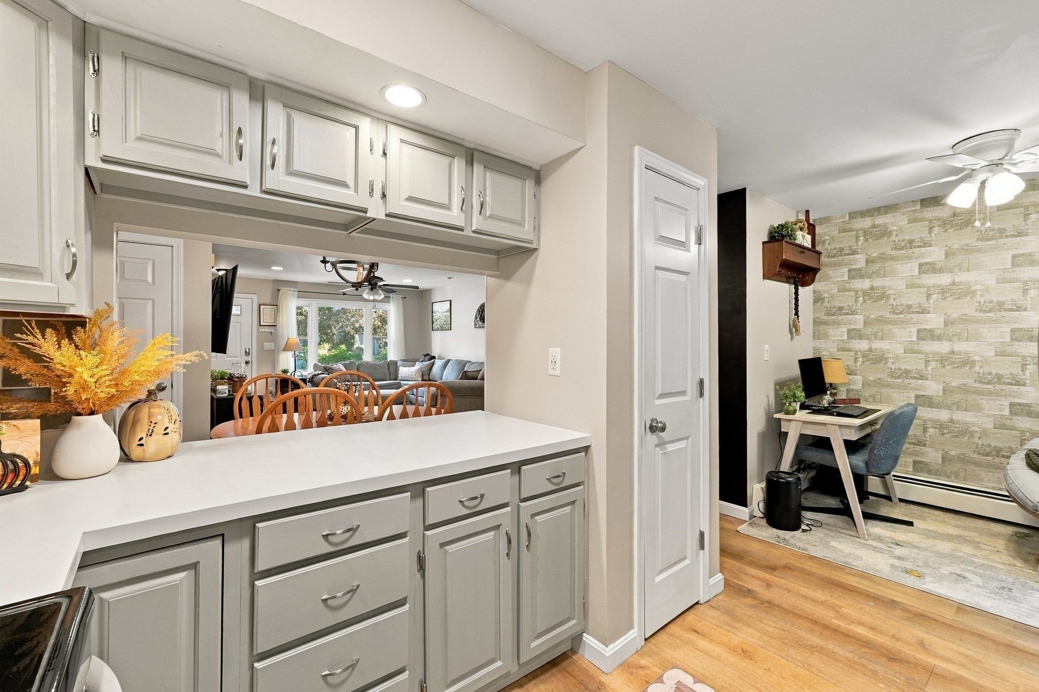 38 Walnut Circle #38, Merrimack, NH Photo #12