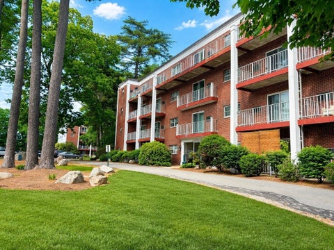 Photo of 25 Greentree Lane #43, Weymouth, MA 02190 (MLS # 73532350)