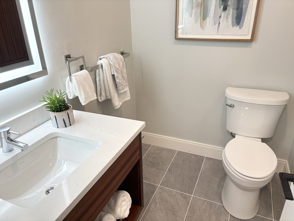 1391 Main Street #304, Walpole, MA Photo #23