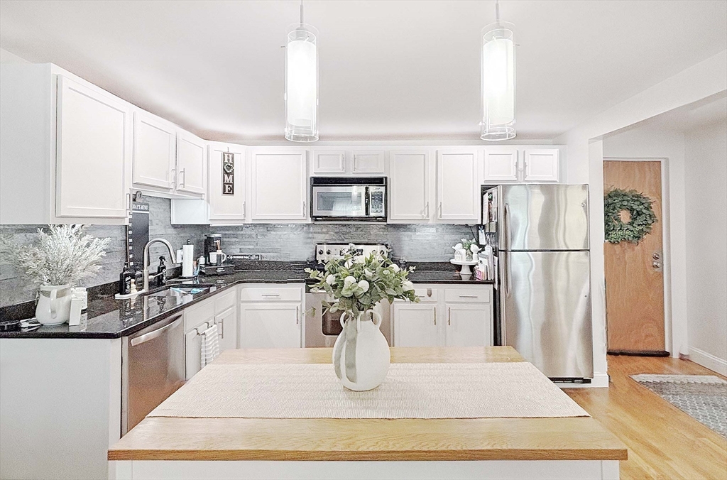 44 Lafayette Ave 503