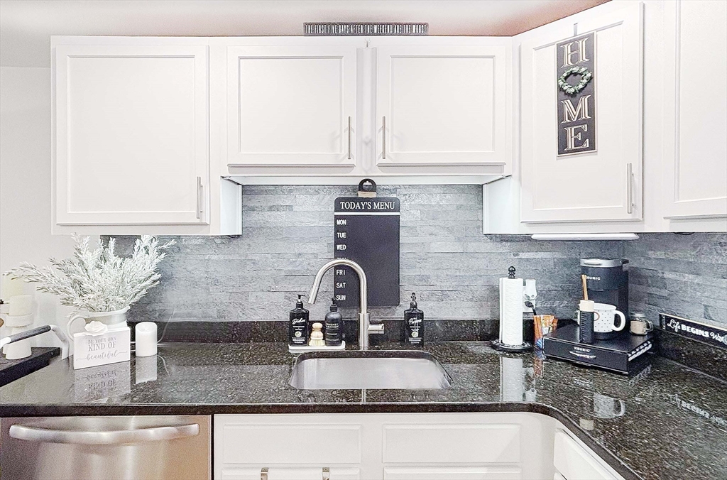 44 Lafayette Ave 503
