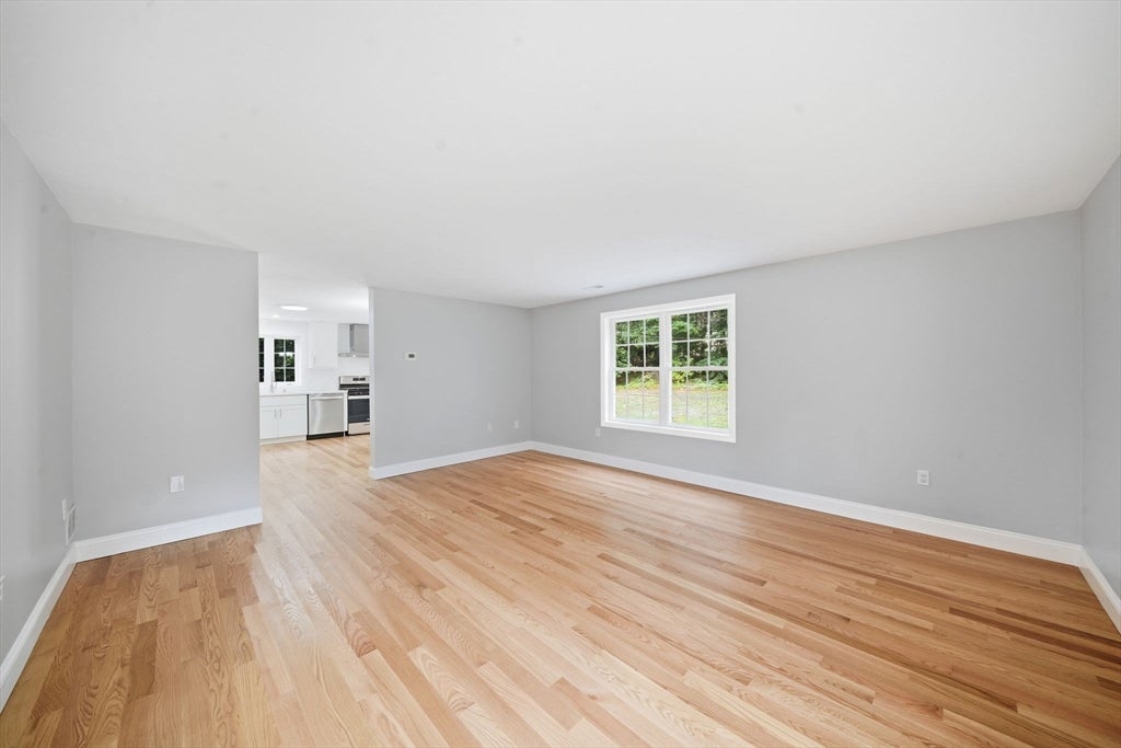 70 Katie Way, Tewksbury, MA, 70 Katie Way, Tewksbury, MA Photo #5