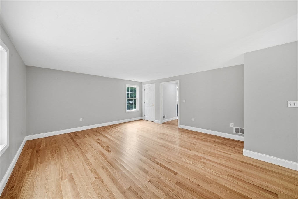 70 Katie Way, Tewksbury, MA, 70 Katie Way, Tewksbury, MA Photo #8