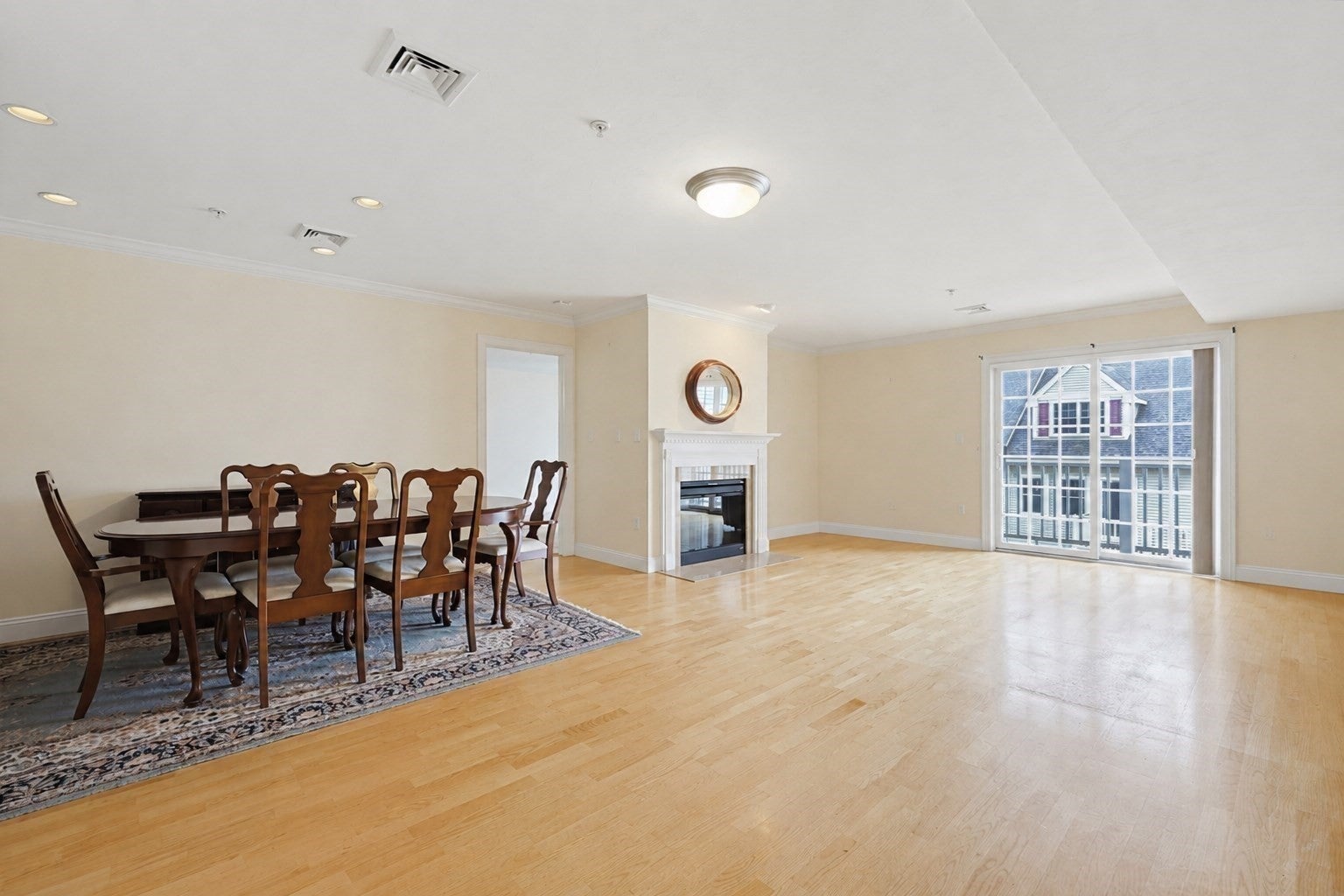 1 Lenox St 205