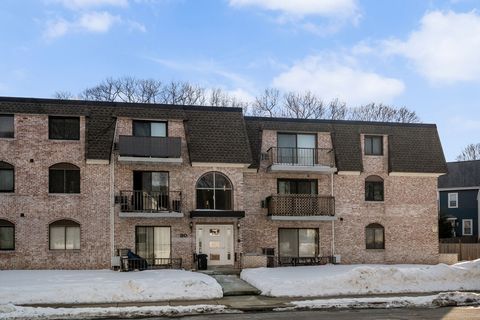 Photo of 90 High St #309, Dedham, MA 02026 (MLS # 73478674)