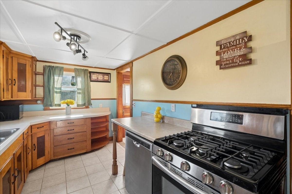16 Gile Road, Raymond, NH, 16 Gile Road, Raymond, NH Photo #14