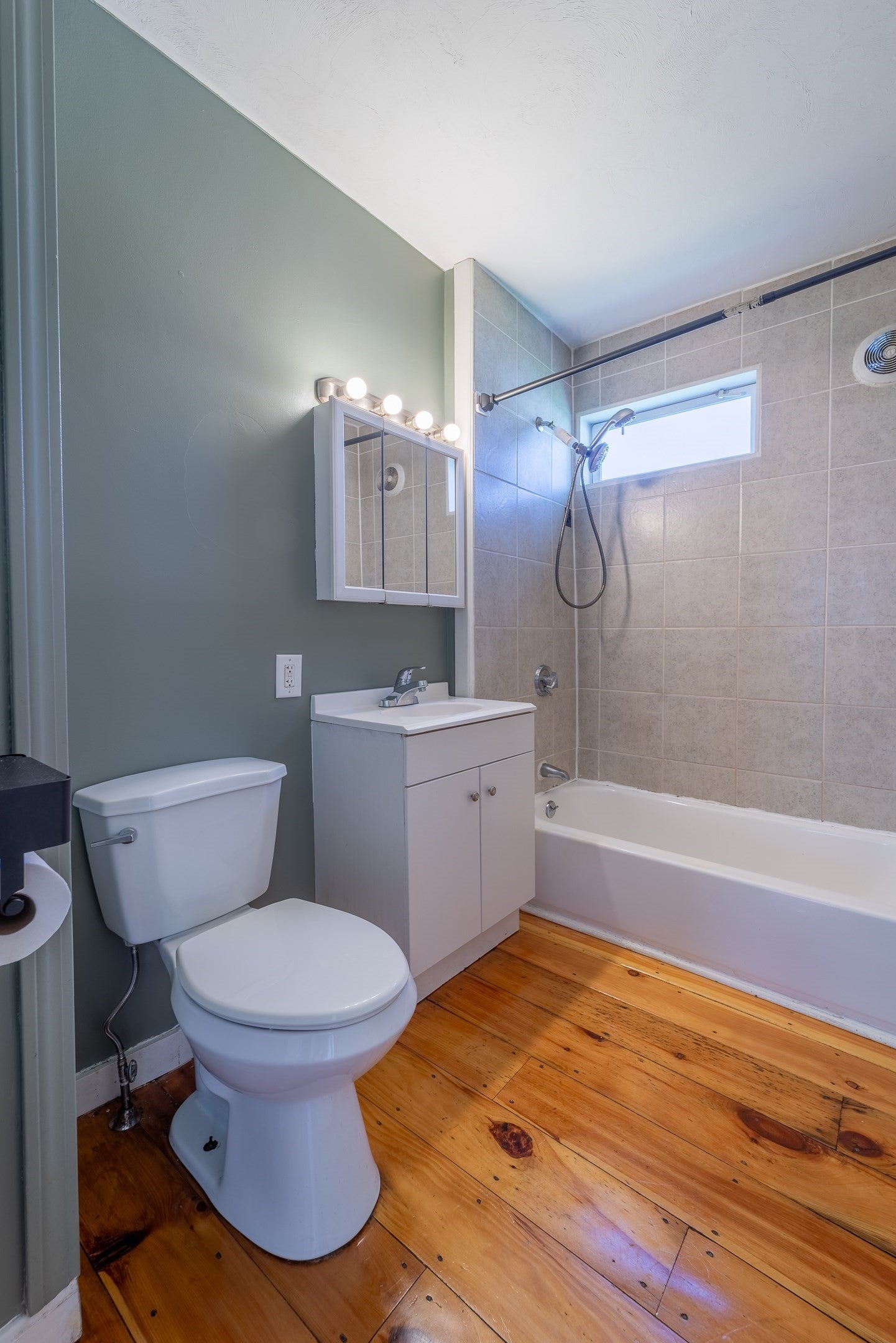 12 Chrome St, Worcester, MA, 12 Chrome St, Worcester, MA Photo #18