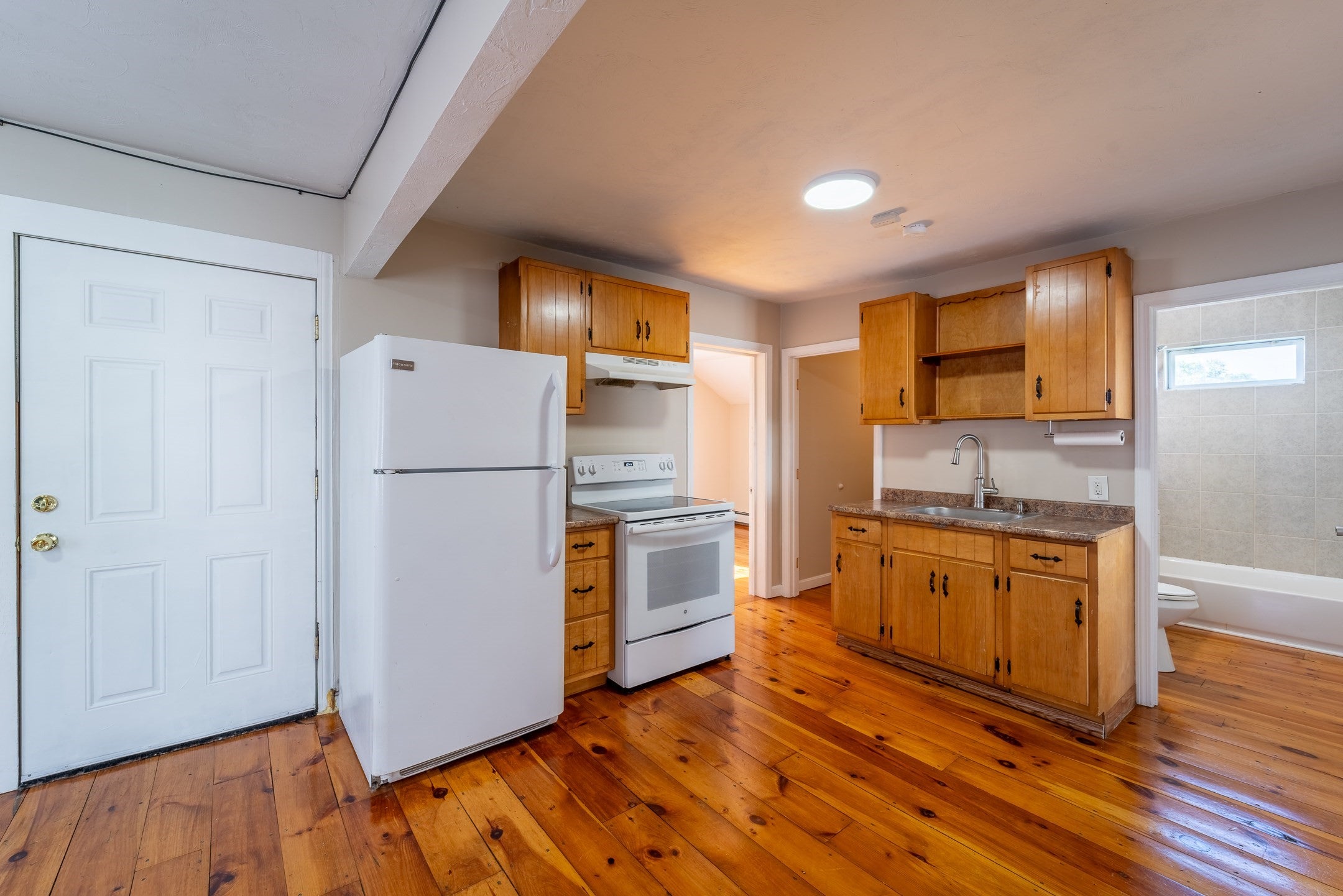 12 Chrome St, Worcester, MA, 12 Chrome St, Worcester, MA Photo #22