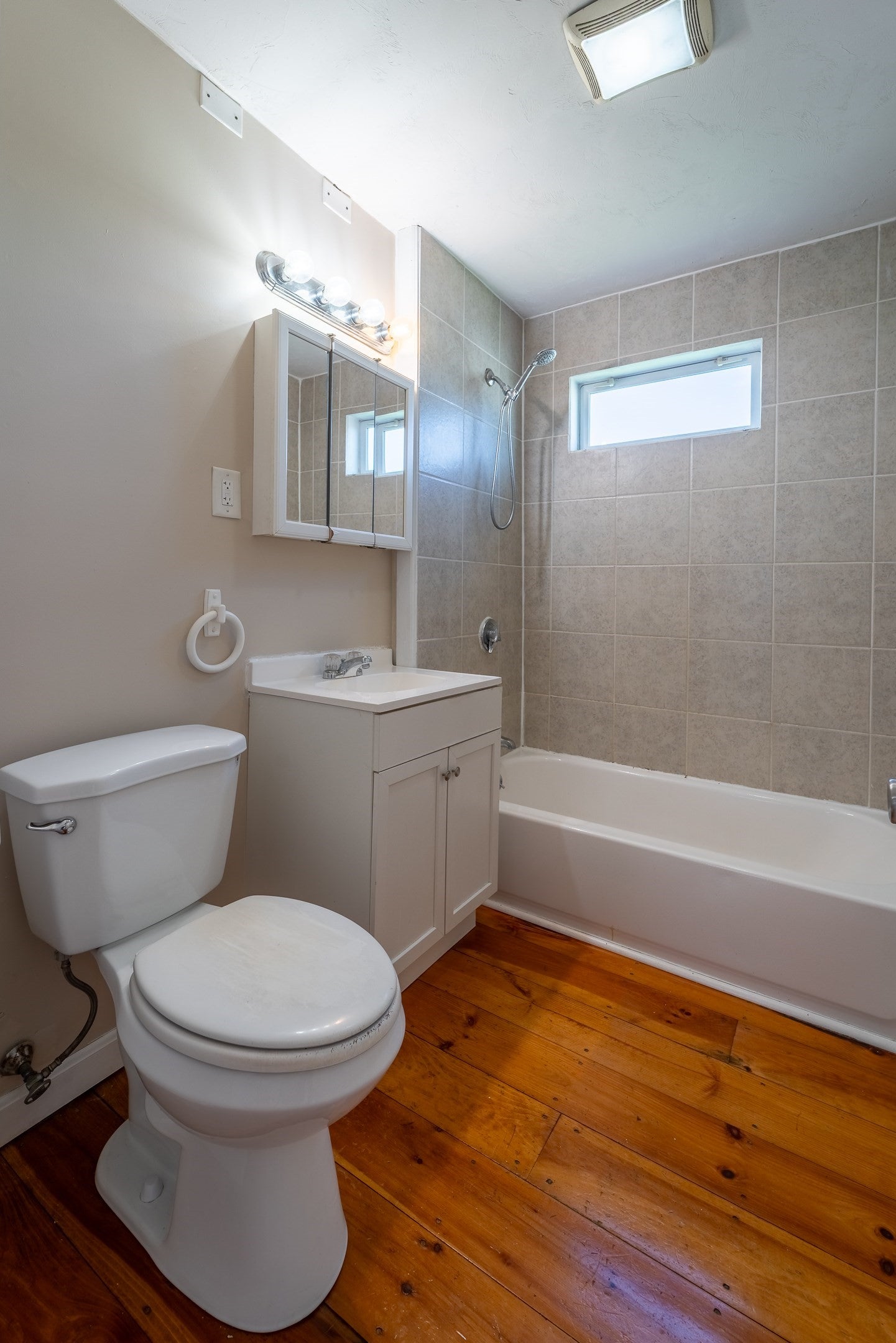 12 Chrome St, Worcester, MA, 12 Chrome St, Worcester, MA Photo #29