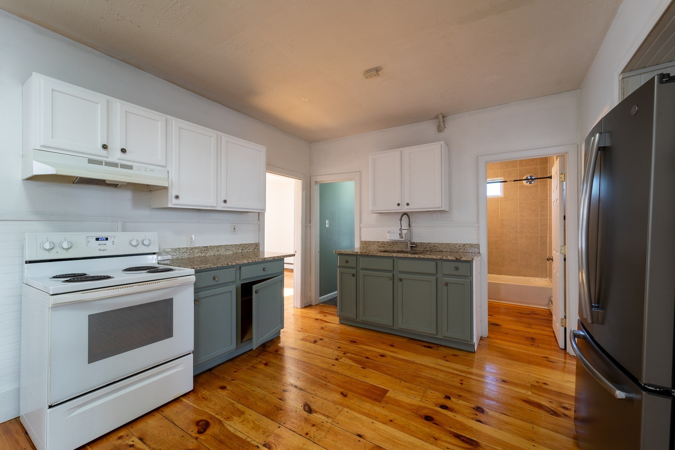 12 Chrome St, Worcester, MA, 12 Chrome St, Worcester, MA Photo #10