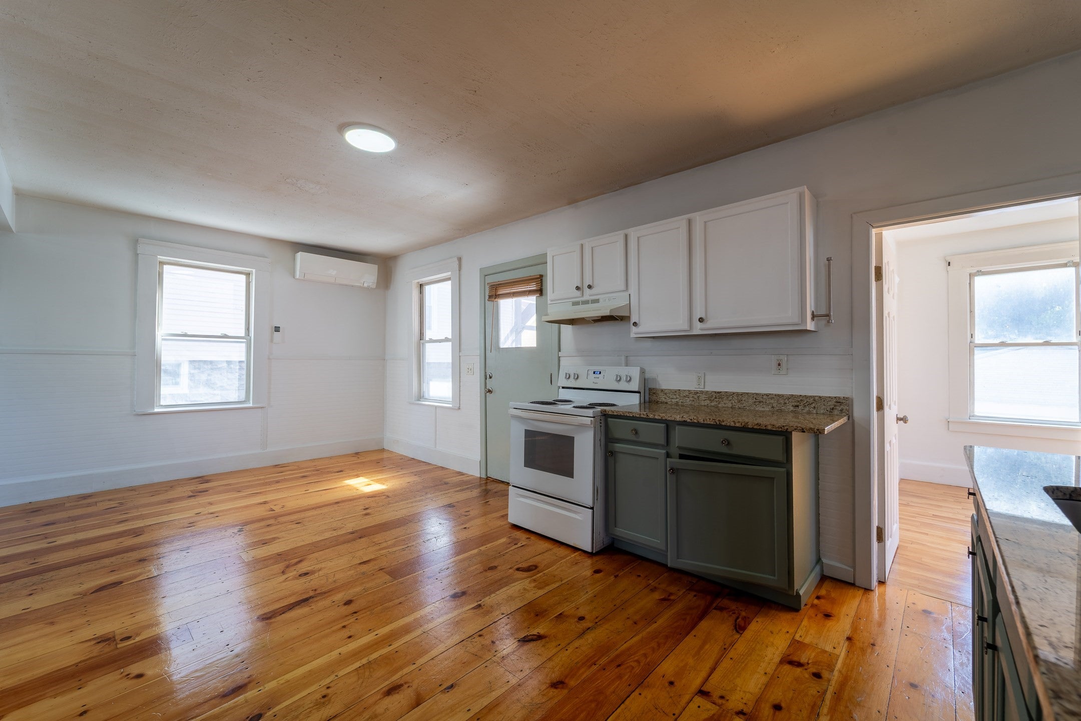 12 Chrome St, Worcester, MA, 12 Chrome St, Worcester, MA Photo #12