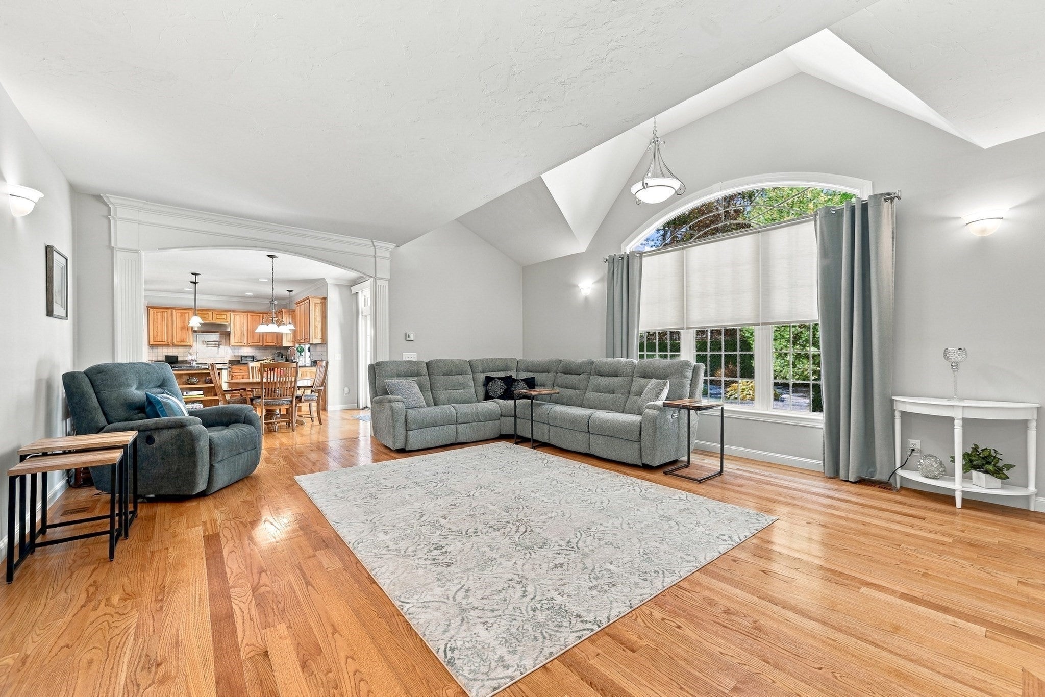 18 Smith Rd, Hopkinton, MA, 18 Smith Rd, Hopkinton, MA Photo #9