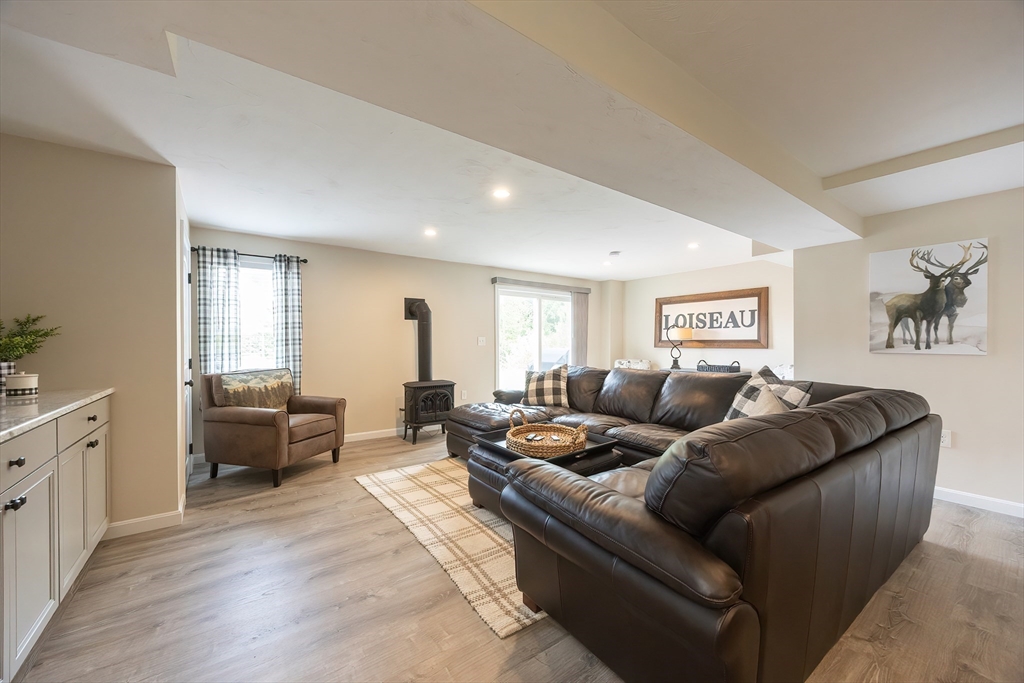 41 Westview Ave, Millbury, MA Photo #15