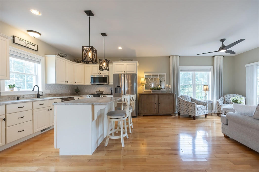 41 Westview Ave, Millbury, MA Photo #2