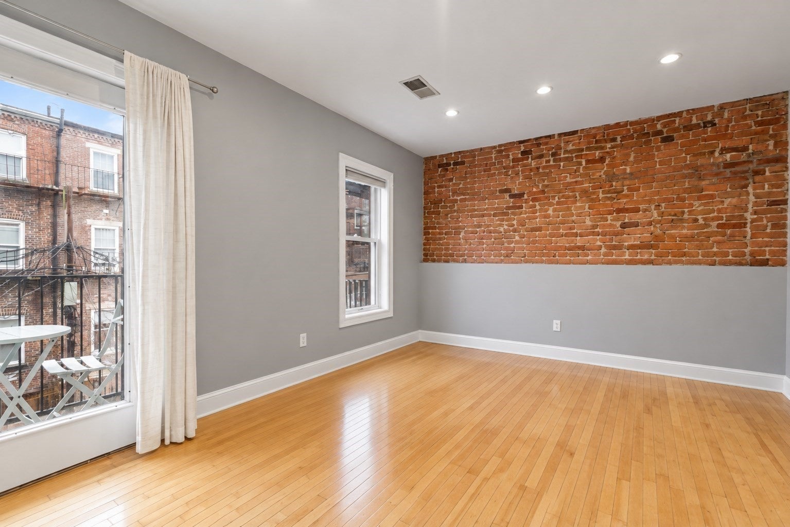 764 E 6th St #2, Boston, MA Photo #3