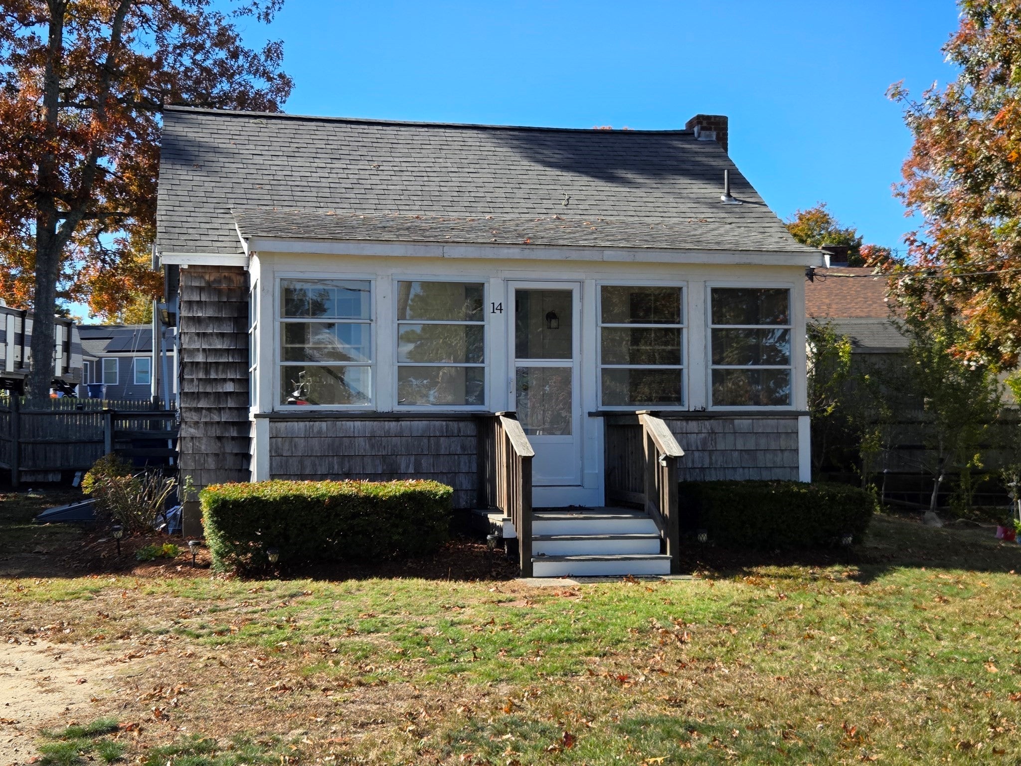 Click for 14 Hiawatha R, Wareham, MA slideshow