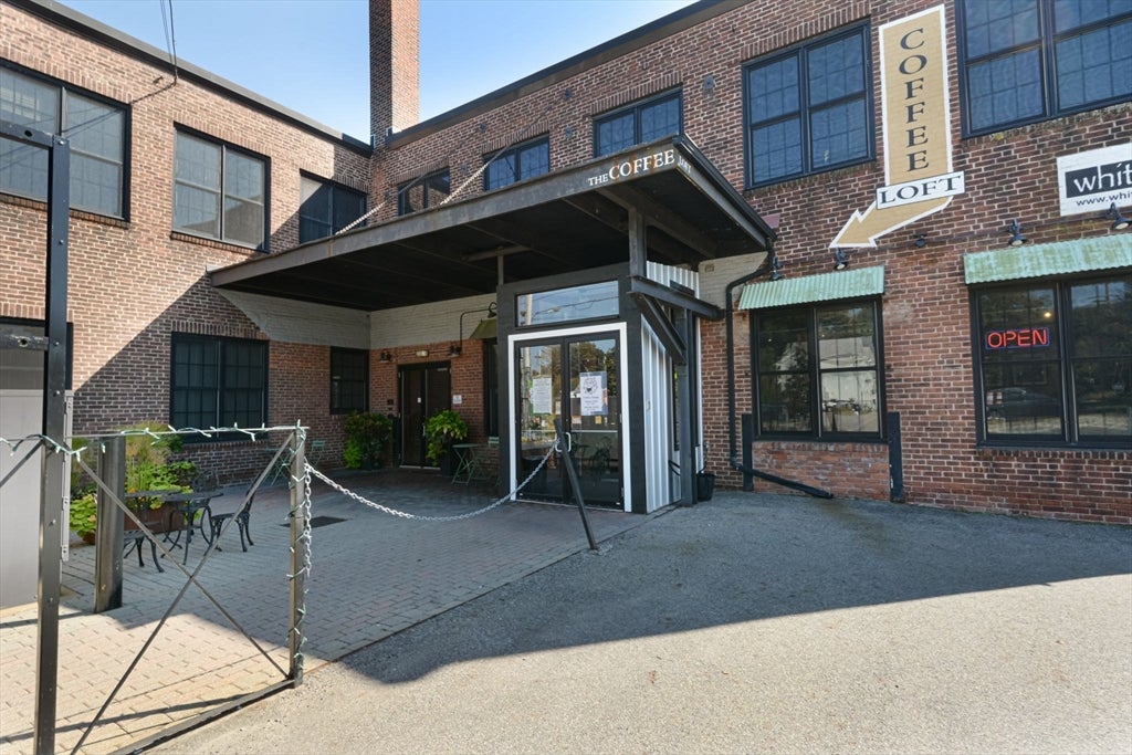 406 Lincoln St 306
