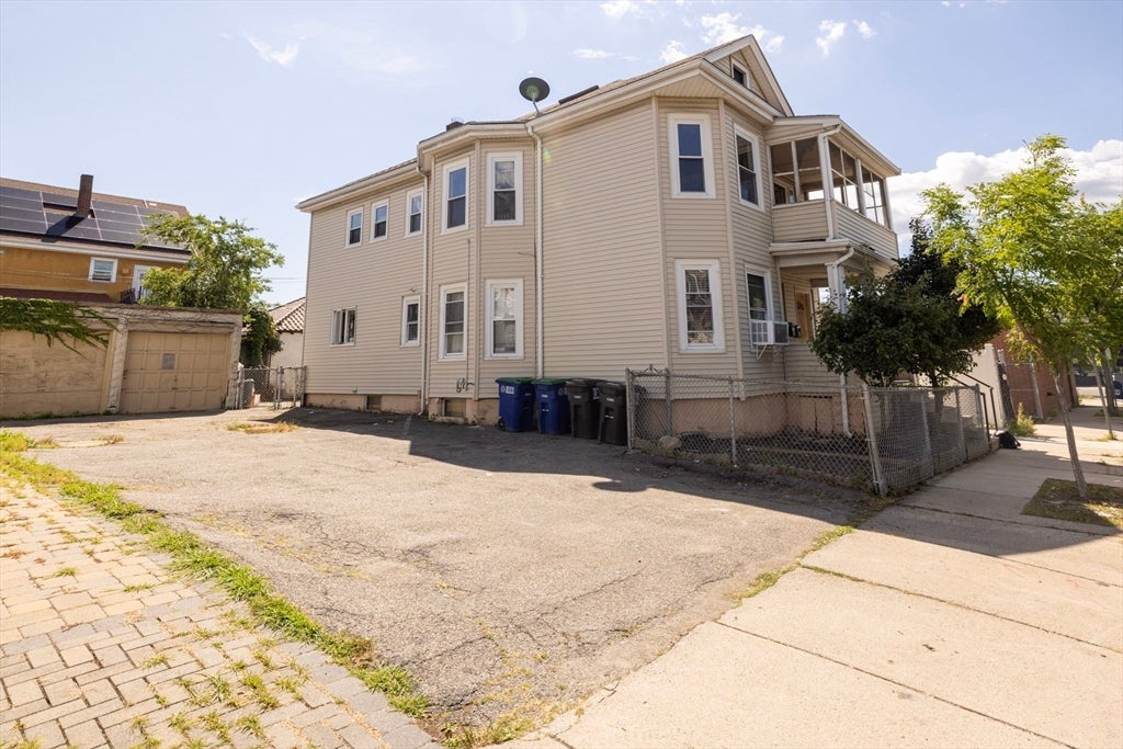 7-9 Illinois Ave, Somerville, MA Photo #2