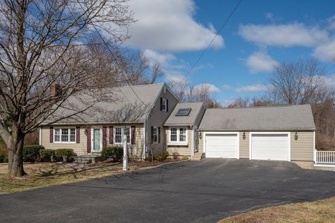 12 Kings Grant Rd Westborough MA 01581