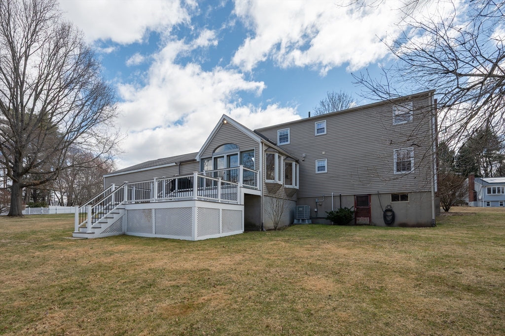12 Kings Grant Rd