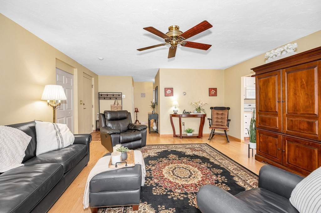 220 Fellsview Terrace 223