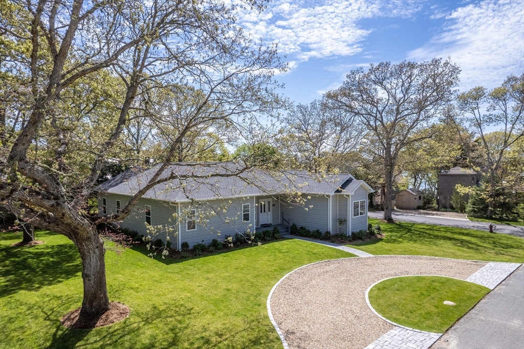 48 Vineyard Avenue Extension