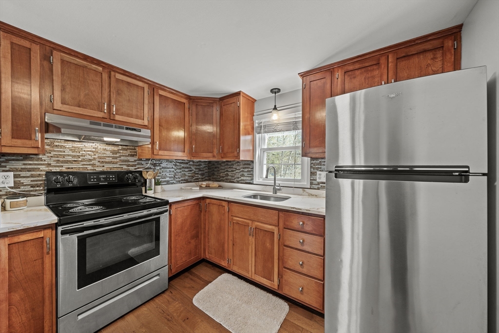 206 Western Ave #C, Essex, MA Photo #4