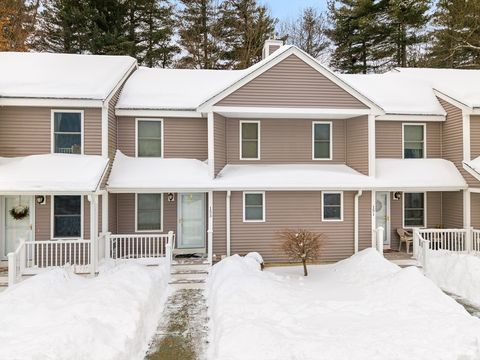 Photo of 153 Bayberry Hill Ln #153, Leominster, MA 01453 (MLS # 73472683)