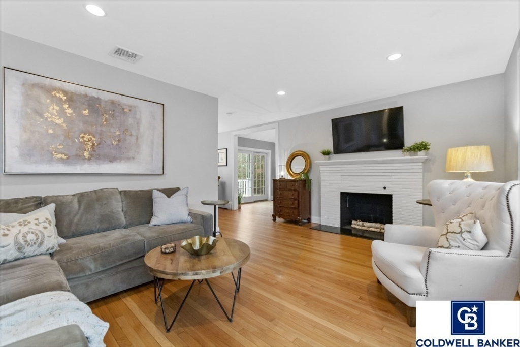 6 Risley Rd 1