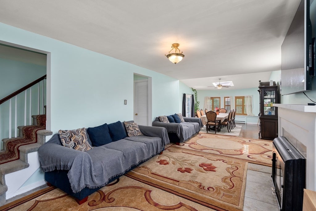 423 Tiffany St, Springfield, MA, 423 Tiffany St, Springfield, MA Photo #13