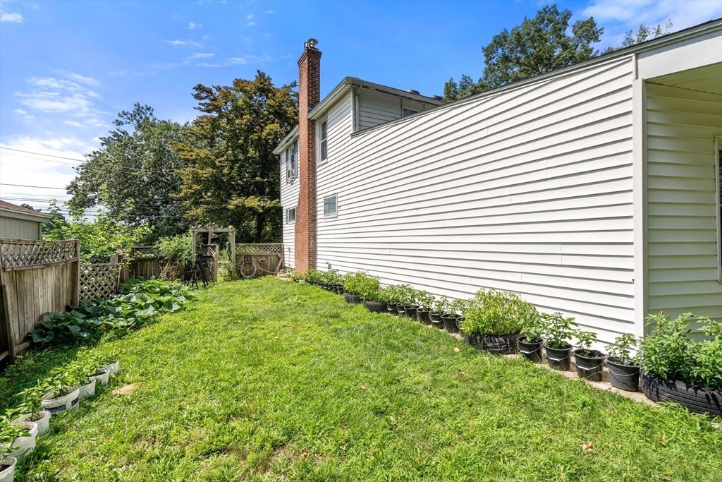 423 Tiffany St, Springfield, MA, 423 Tiffany St, Springfield, MA Photo #37