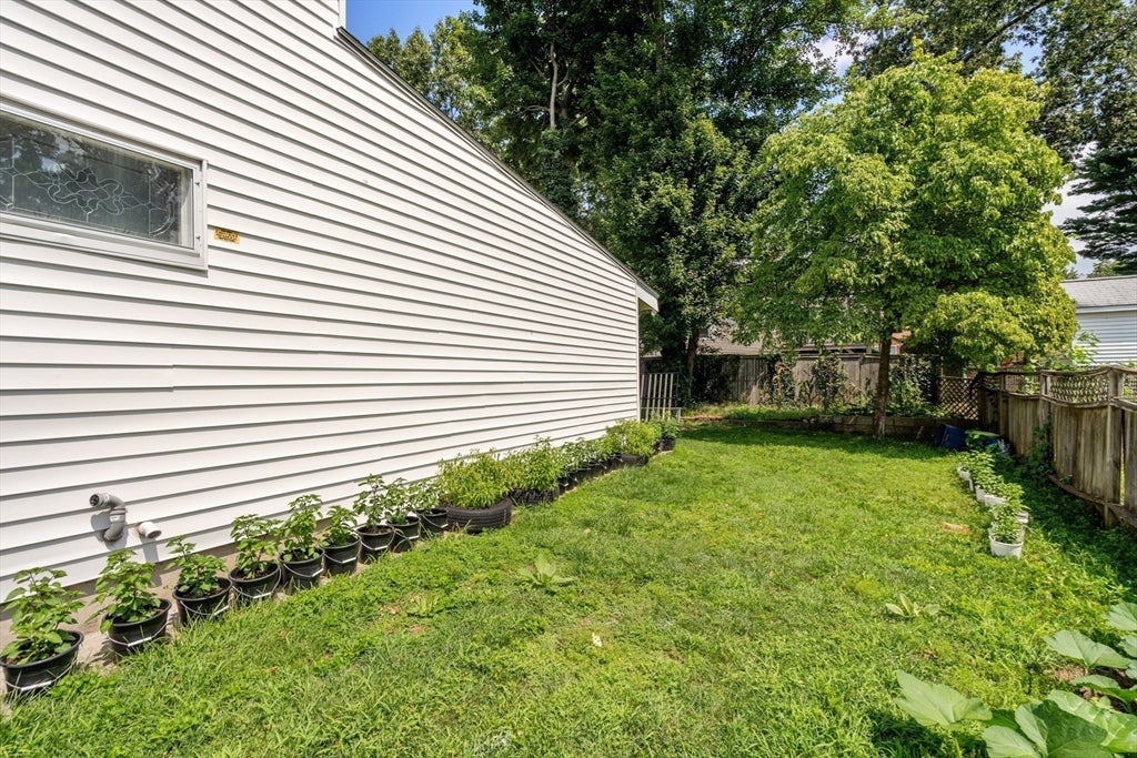 423 Tiffany St, Springfield, MA, 423 Tiffany St, Springfield, MA Photo #35